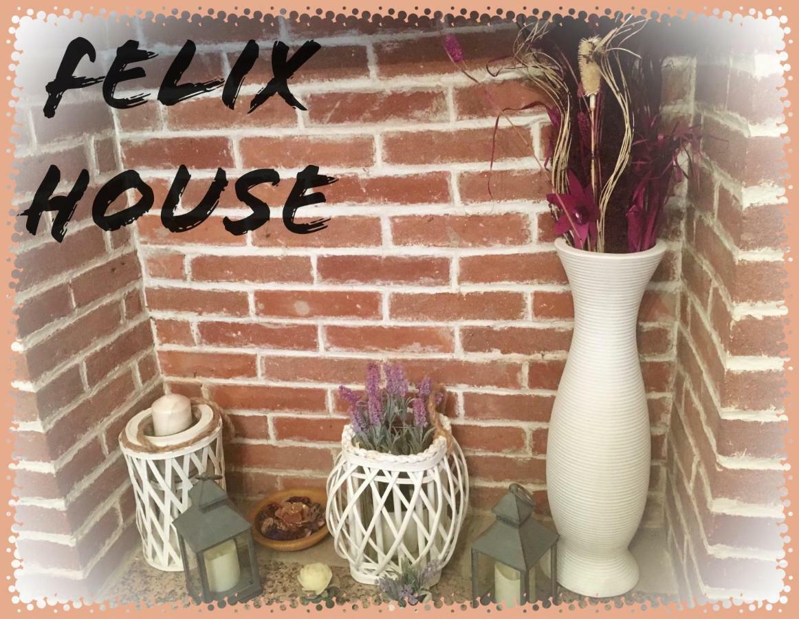 Bed and Breakfast Felix House Codevilla Zewnętrze zdjęcie